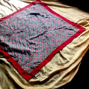 Gucci apple print bandanna